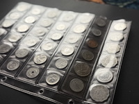 Plastic mapje met diverse kleine munten - afbeelding 1 van  4