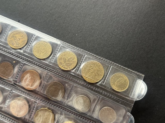 Plastic mapje met diverse kleine munten - afbeelding 4 van  5