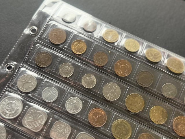 Plastic mapje met diverse kleine munten - afbeelding 5 van  5