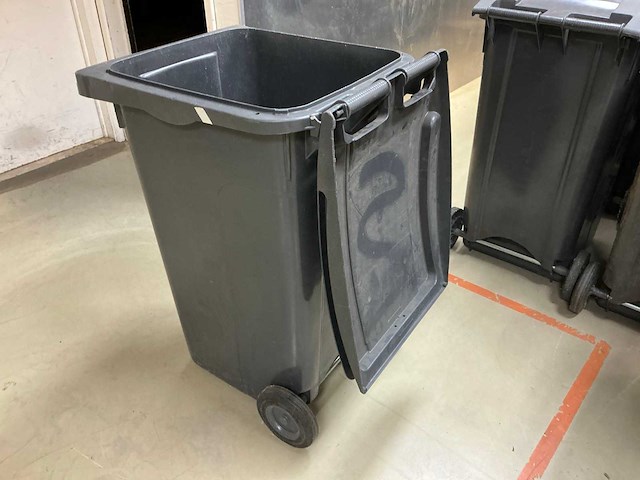 Plastic omnium afvalcontainer (27x) - afbeelding 13 van  14