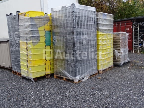 Plastic opslagbakken