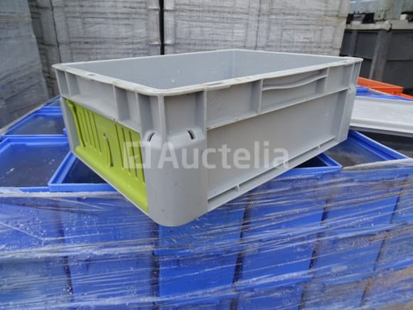 Plastic opslagbakken