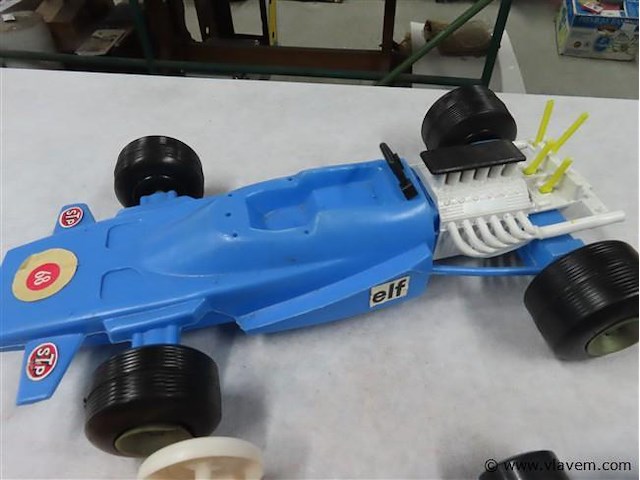 Plastic racewagens - afbeelding 2 van  4