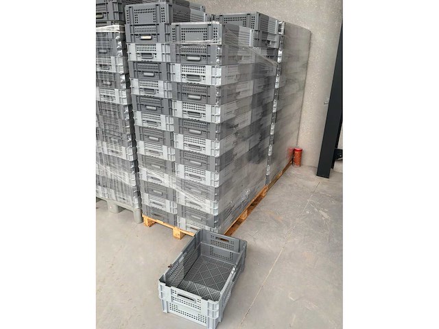 Plastiek bakken (56x) - afbeelding 1 van  4