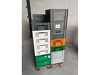 Plastiek bakken divers (24x) - afbeelding 1 van  3