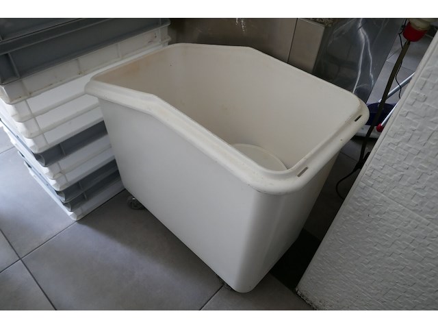 Plastieken bakken - afbeelding 3 van  3