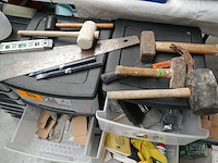 Plastieken opbergkast met inhoud + werkgereedschap - afbeelding 3 van  4