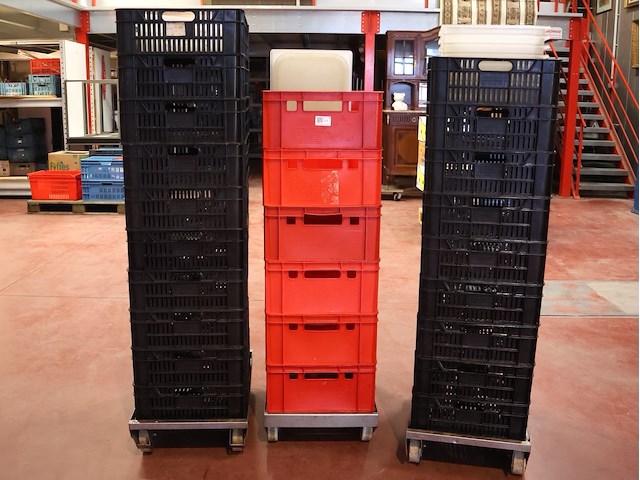 Plastik bakken (plm 25) - afbeelding 1 van  7