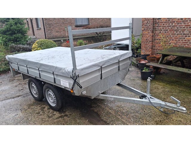 Plateau aanhangwagen kerenzo 750kg 2.55x1.55m - afbeelding 1 van  1
