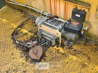 Plateau container met winch - afbeelding 3 van  4