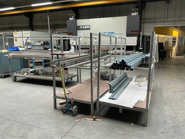 Plateaukar (3x) - afbeelding 1 van  8