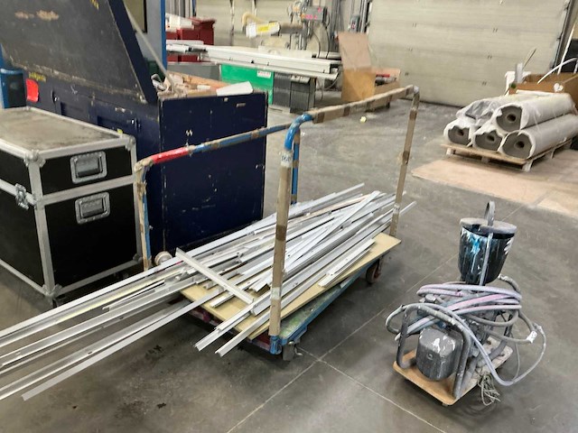 Plateauwagen - afbeelding 2 van  4