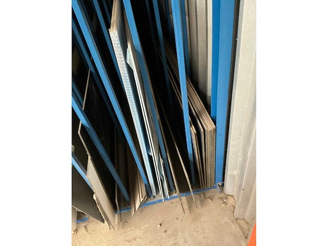 Platenrek met inhoud (2x) - afbeelding 8 van  8