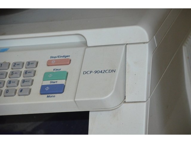 Platenspeler telefunken s800hifi, versterker telefunken trx2000hifi, 2 speakers telefunken tlx3, printer brotheer dcp-9042cdn - afbeelding 6 van  12