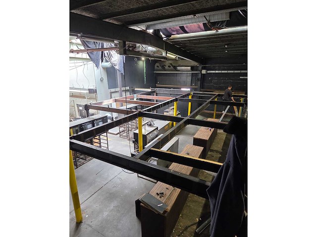 Platform - staalconstructie - afbeelding 1 van  11