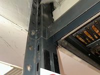 Platform met armesrekken beneden - afbeelding 5 van  10