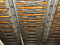 Platform met armesrekken beneden - afbeelding 8 van  10