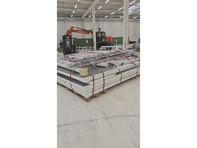 Platform + trappen - afbeelding 8 van  14