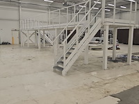 Platform + trappen - afbeelding 11 van  14