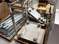 Platform trolley en meubelhondjes - afbeelding 1 van  5