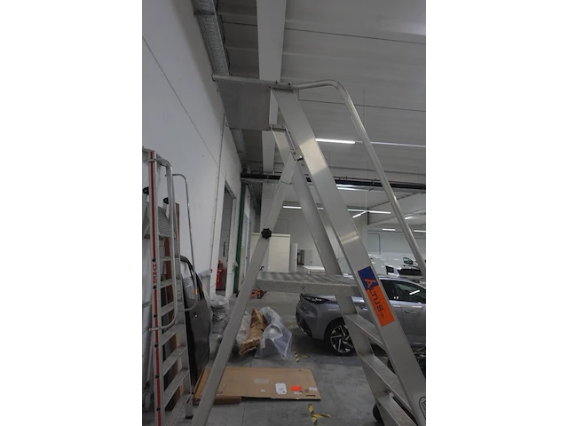 Platformladder solide - afbeelding 4 van  6