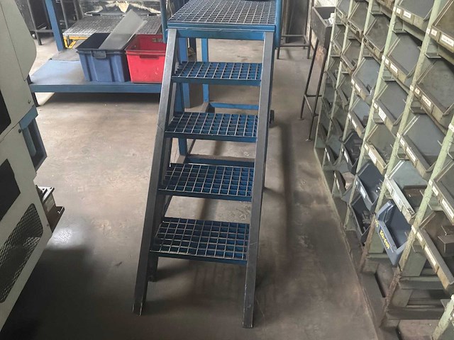 Platformladder - afbeelding 2 van  4