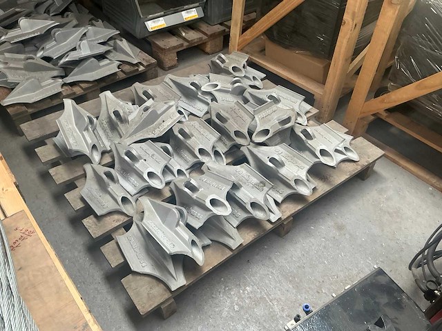 Platiplus b6 gegalvaniseerde grond ankers met staalkabels (30x) - afbeelding 3 van  8