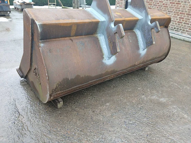 Platte kofferbak met cw30 koppeling (hardox) - afbeelding 9 van  10
