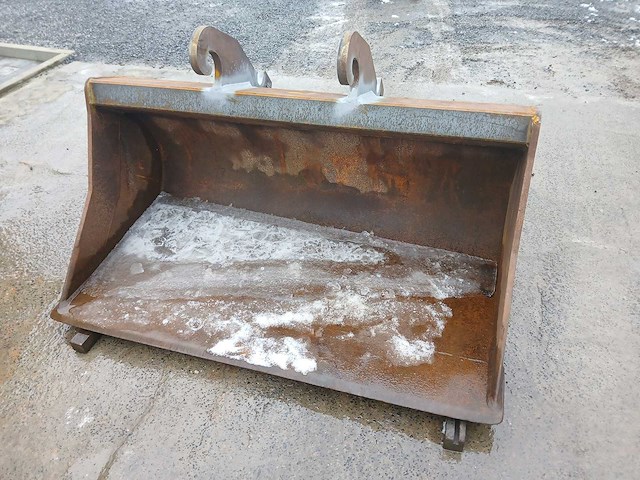Platte kofferbak met cw30 koppeling (hardox) - afbeelding 1 van  10
