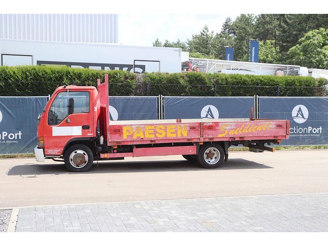 Platte laadbak vrachtwagen isuzu npr77 diesel 2006 - afbeelding 1 van  1
