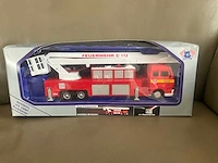Playbear speelgoed auto/brandweerwagen - afbeelding 2 van  7