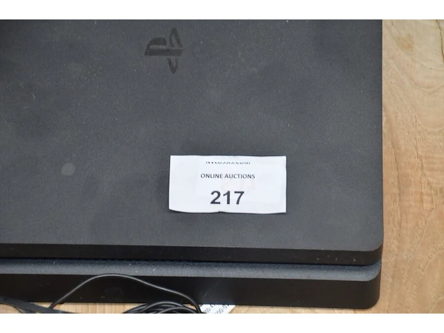 Playstation 4 met 2 controllers (niet getest) - afbeelding 5 van  5
