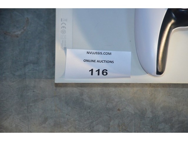 Playstation 4 sony cuh-1116a met 2 controllers en 4 spelletjes - afbeelding 3 van  5