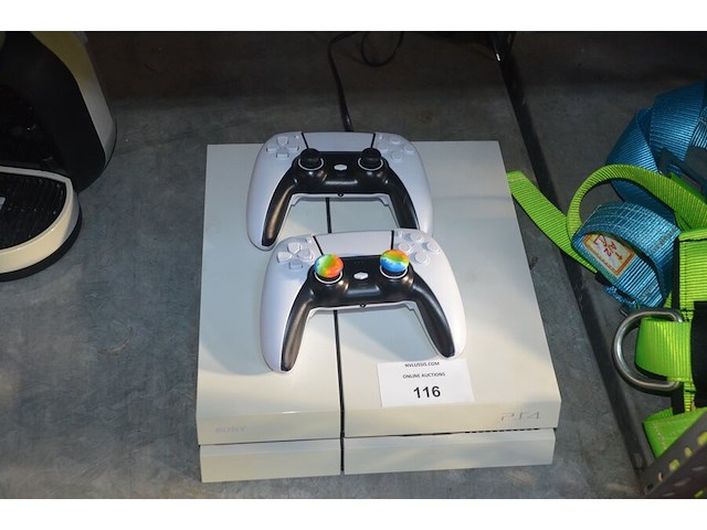 Playstation 4 sony cuh-1116a met 2 controllers en 4 spelletjes - afbeelding 4 van  5
