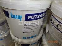 Pleister voor de gevel, te spuiten