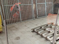 Plexiglas scherm op wielen - afbeelding 2 van  3
