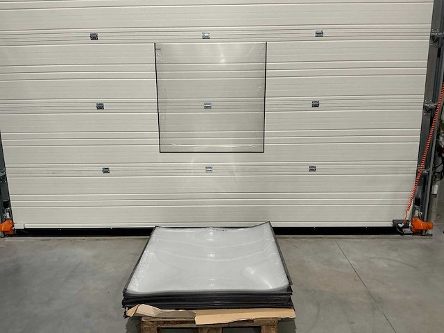 Plexiplaat met magneet (68x) - afbeelding 1 van  4