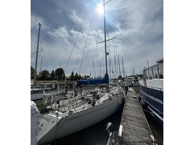 Pleziervaartuig rushcutter, zeilboot cortessa 43, 13,07m - 3.85m - 2.25m, composiet, 1 mast, bj 1982, s0403408215, sole motor 40.5kw - afbeelding 33 van  33