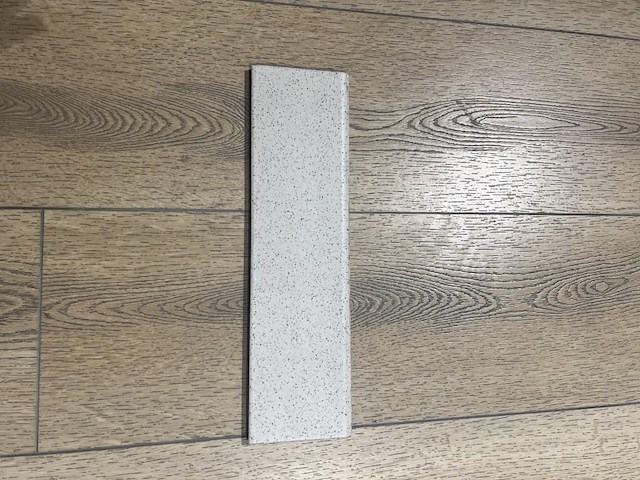 Plint gs31/beige gespikkeld - afbeelding 1 van  1