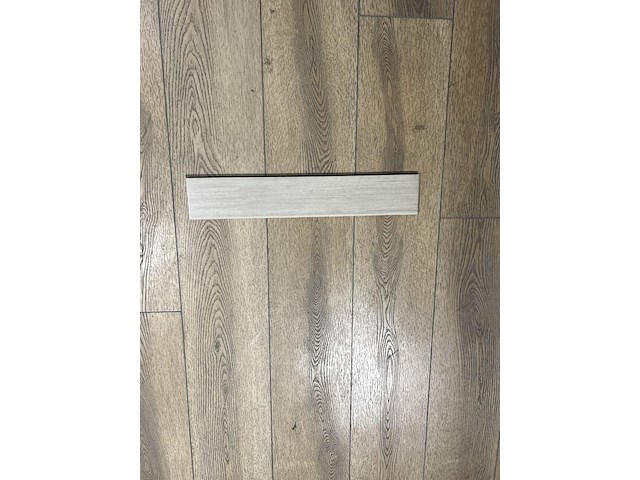 Plint mcm phi larice - afbeelding 1 van  1