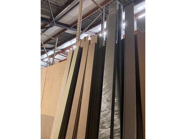 Plint - afbeelding 2 van  13