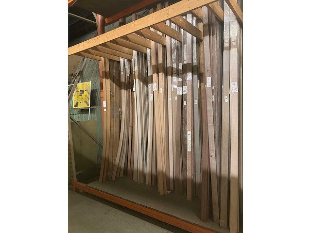 Plint - afbeelding 8 van  13