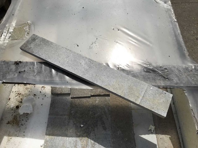 Plinten ca. 17,50 m2 ca 250 lm - afbeelding 1 van  4