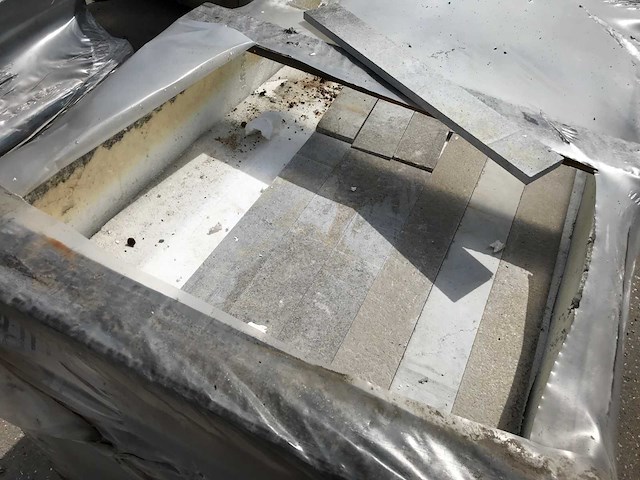 Plinten ca. 17,50 m2 ca 250 lm - afbeelding 2 van  4