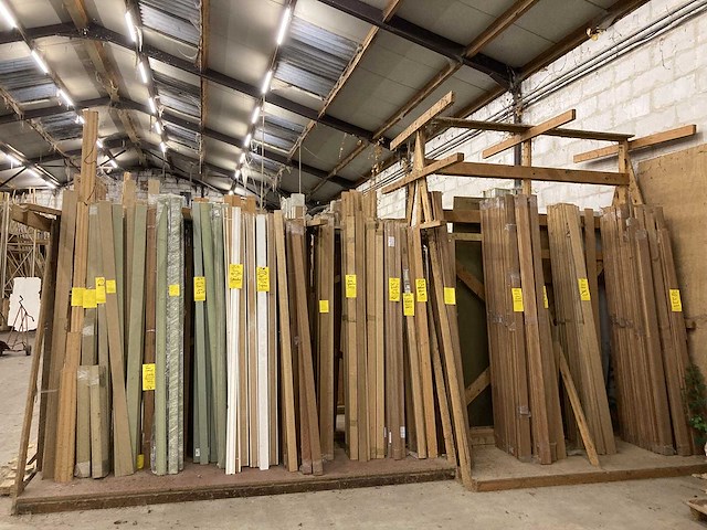 Plinten - afbeelding 1 van  2