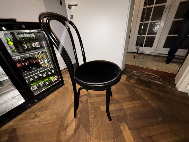 Plm 13 houten bistrostoelen - afbeelding 2 van  6