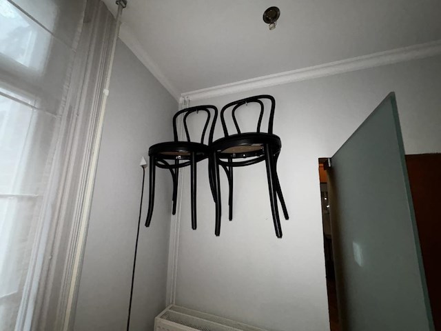 Plm 13 houten bistrostoelen - afbeelding 6 van  6