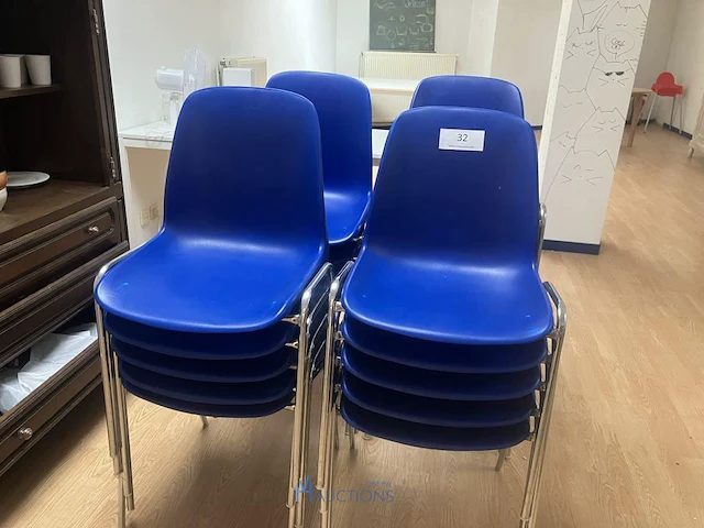 Plm 18 stoelen - afbeelding 1 van  2