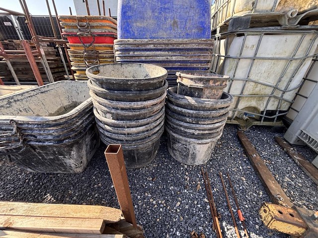 Plm 24 div kunststof mortelbakken en kuipen - afbeelding 2 van  2