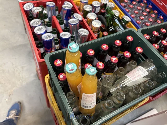 Plm 25 diverse bakken dranken / leeggoed - afbeelding 9 van  14